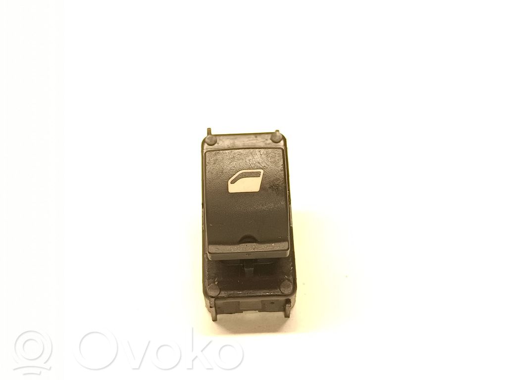 Opel Grandland X Electric window control switch 
