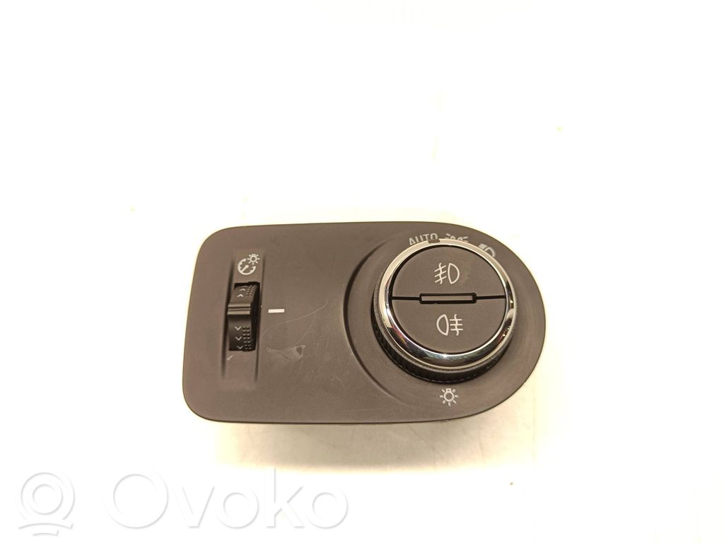 Opel Corsa F Interruptor de luz 