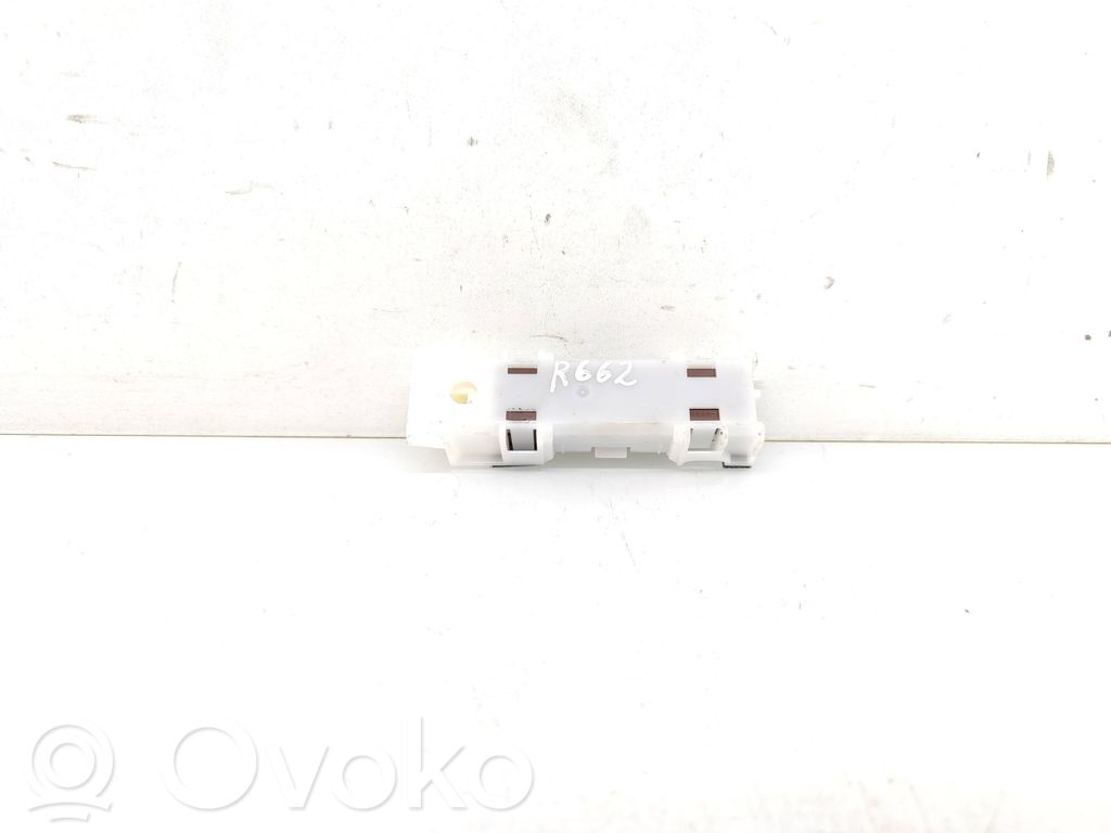 Toyota Yaris Interior comfort aerial antenna 