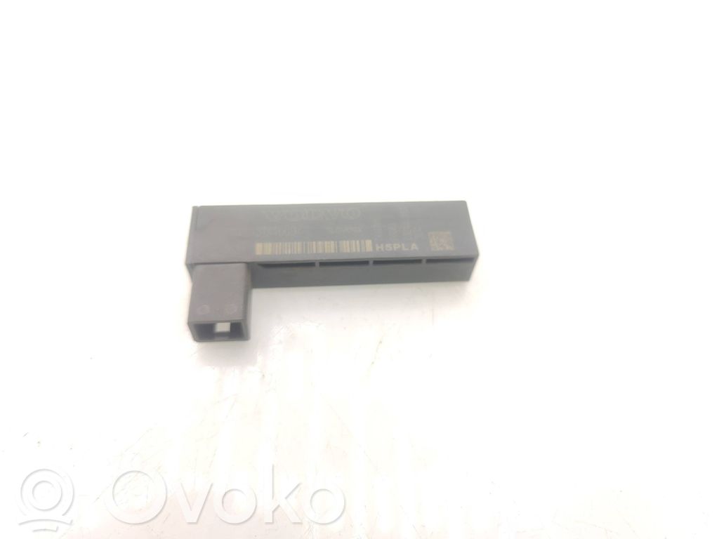 Volvo V60 Antenos stiprintuvas 