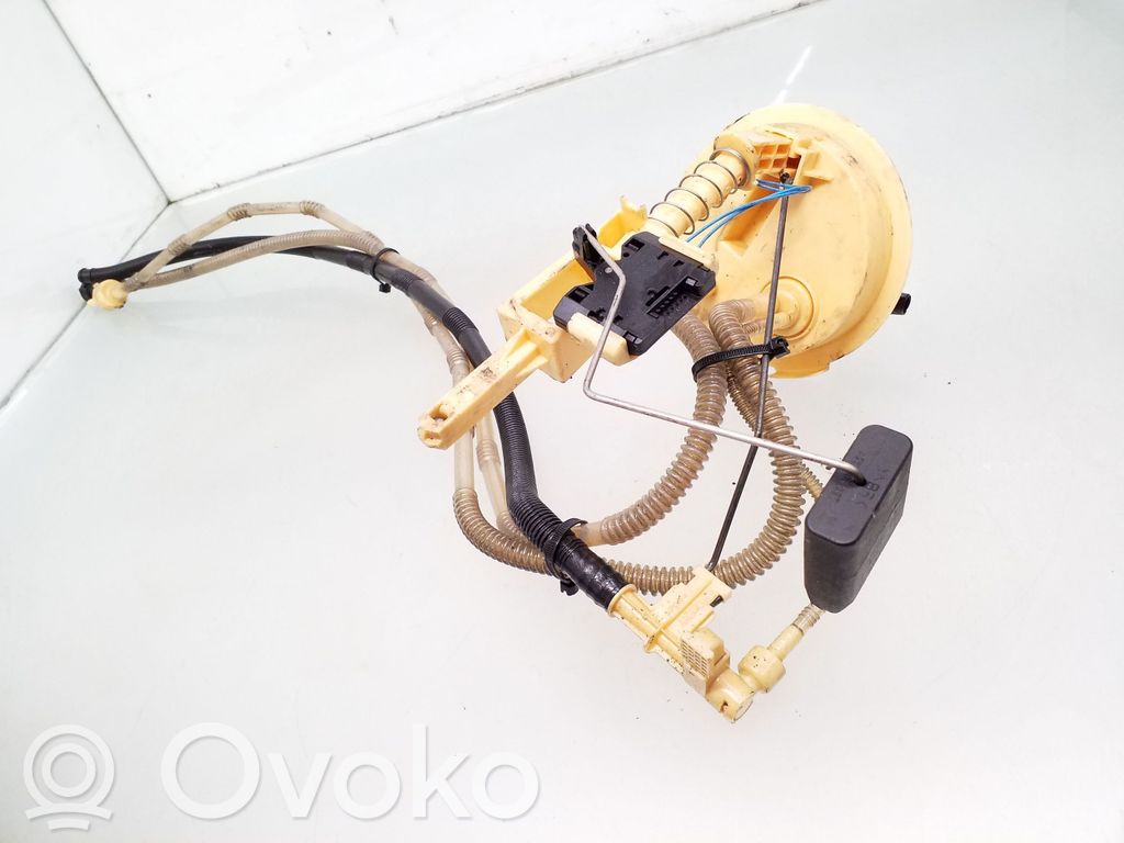 BMW 3 E90 E91 Fuel level sensor 