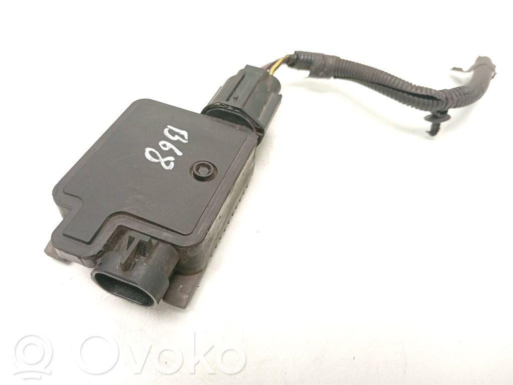 Volvo V40 Fan control module 