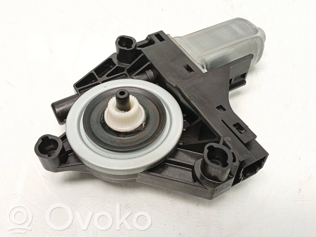 Volvo V40 Etuoven ikkunan nostomoottori 