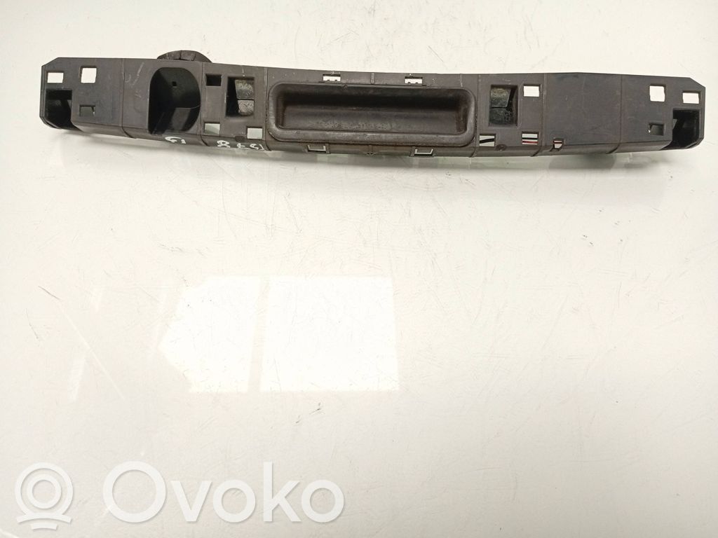 Volvo V40 Tailgate/trunk/boot exterior handle 