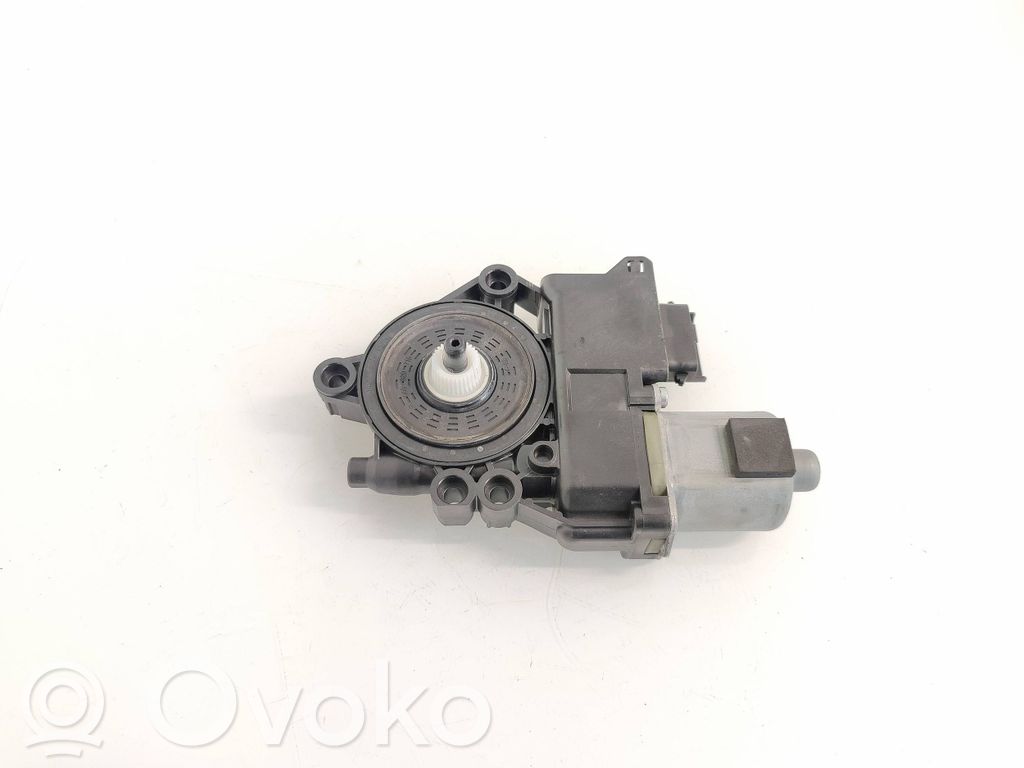 Hyundai i40 Galinis varikliukas langų pakėlėjo 