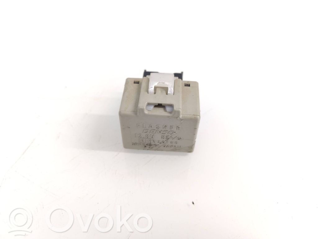Subaru Outback Hazard warning light relay 