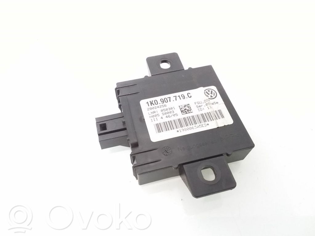 Audi A3 S3 8P Alarm control unit/module 
