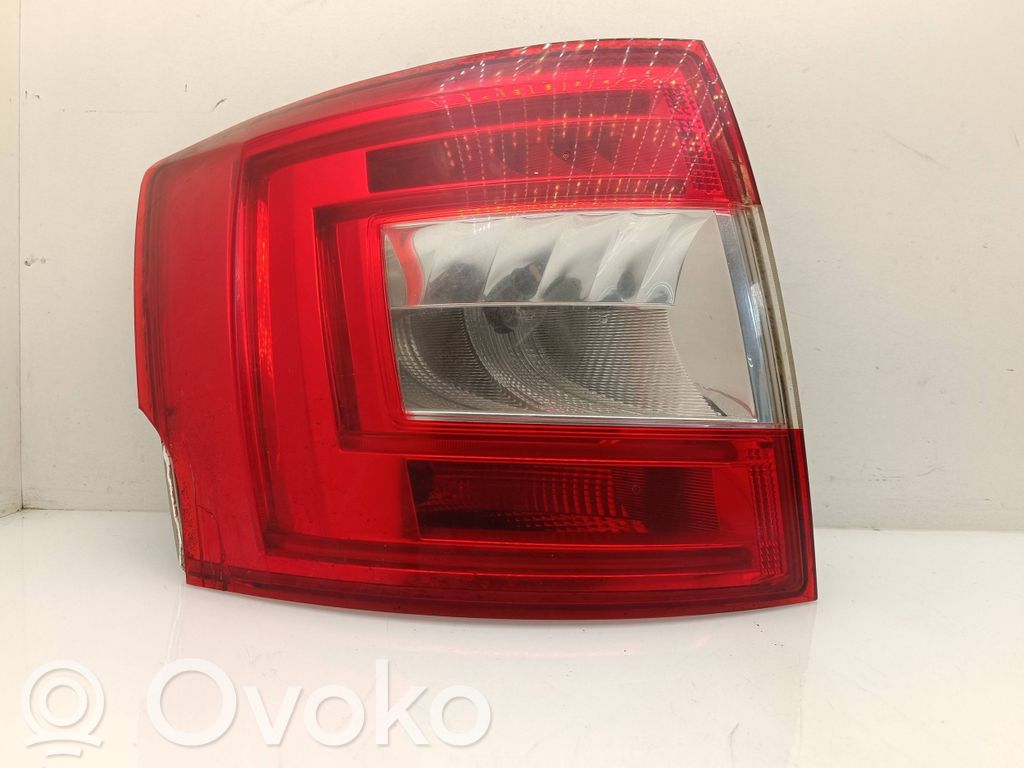 Lampa tylna   5E9945095A,00151651,00134667,5E9945111A