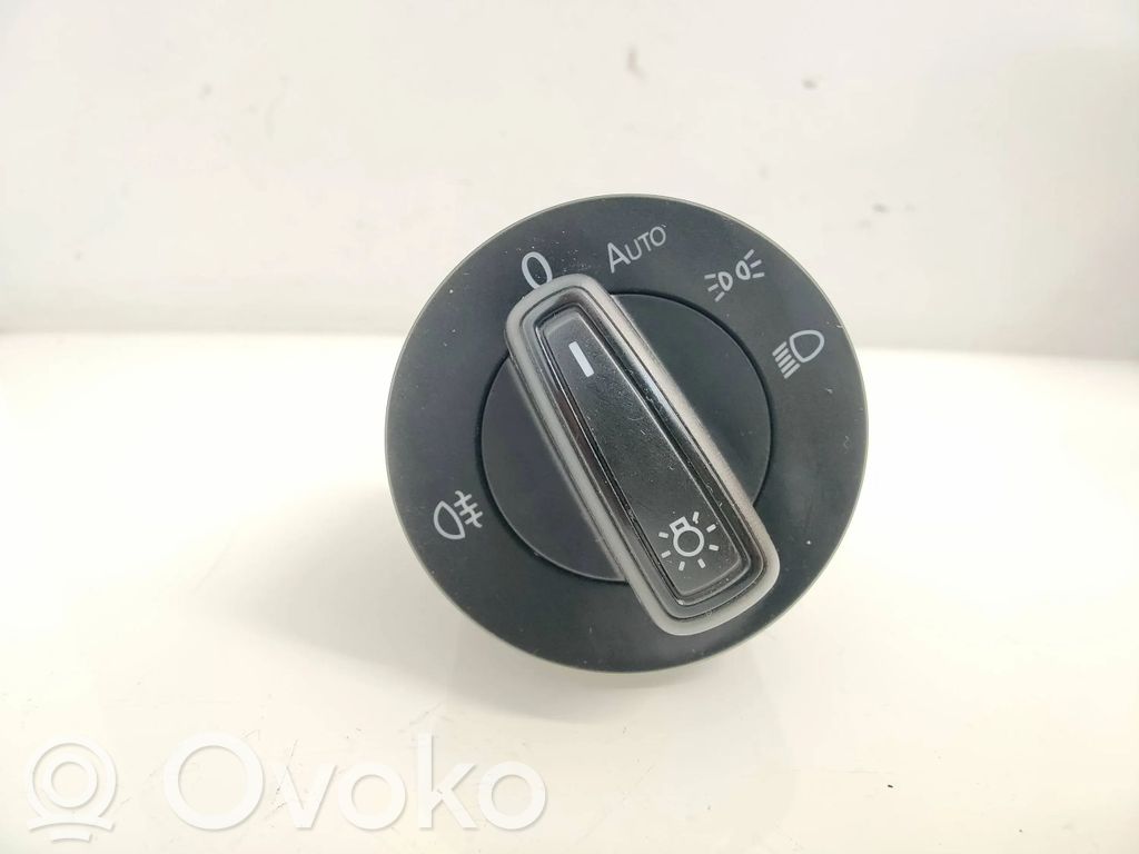 Volkswagen T-Cross Light switch 