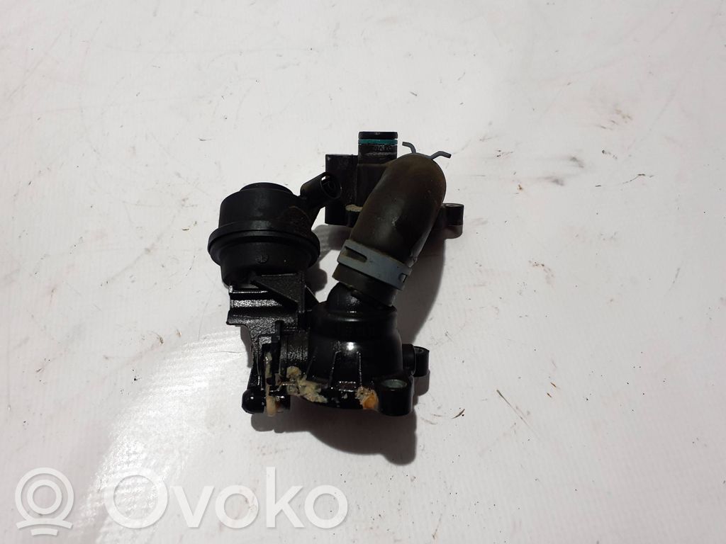 Porsche Cayenne (92A) Engine coolant pipe/hose 