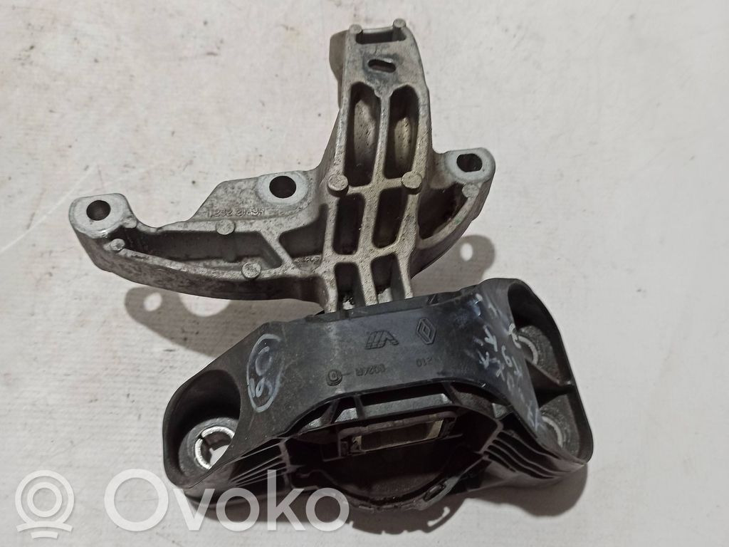 Renault Megane IV Engine mount bracket 