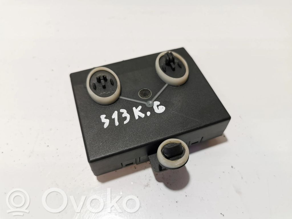 Volkswagen PASSAT B8 Door control unit/module 