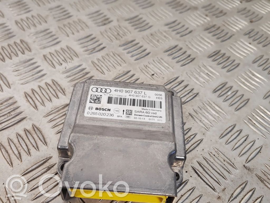 Audi A8 S8 D4 4H Airbag control unit/module 