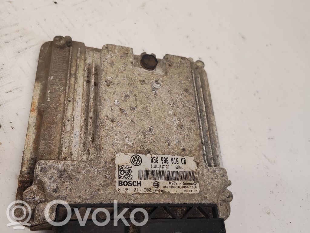Volkswagen Golf V Engine control unit/module 