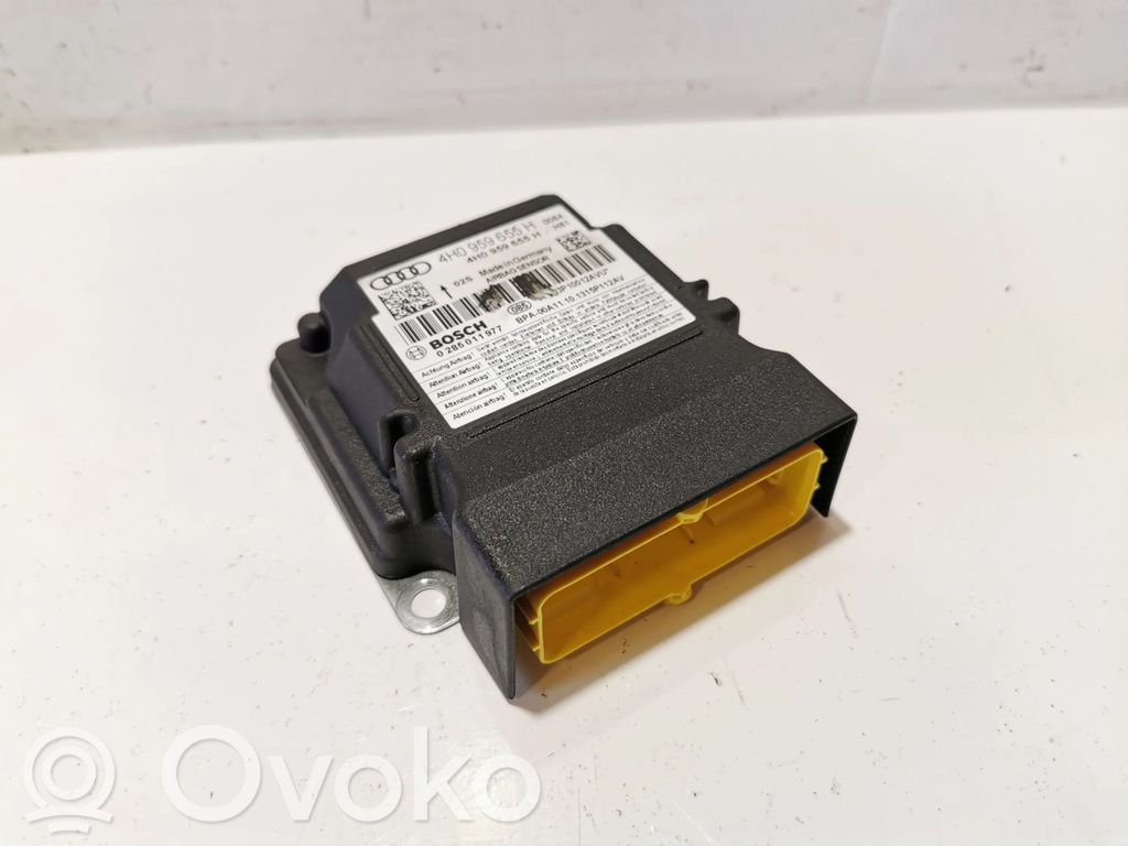 Audi A8 S8 D4 4H Airbag control unit/module 