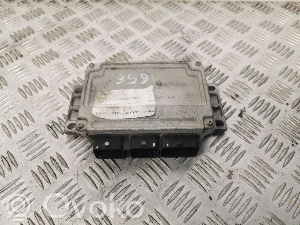 Citroen C4 I Engine control unit/module 