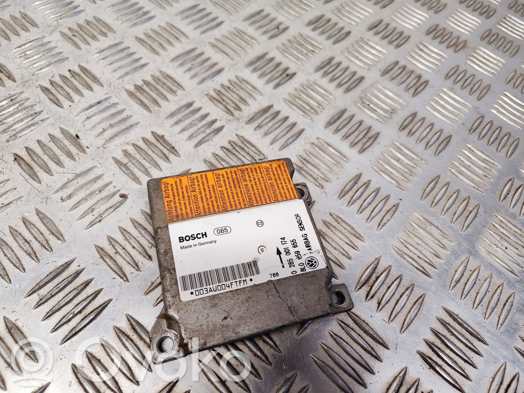 Volkswagen PASSAT B5 Airbag control unit/module 