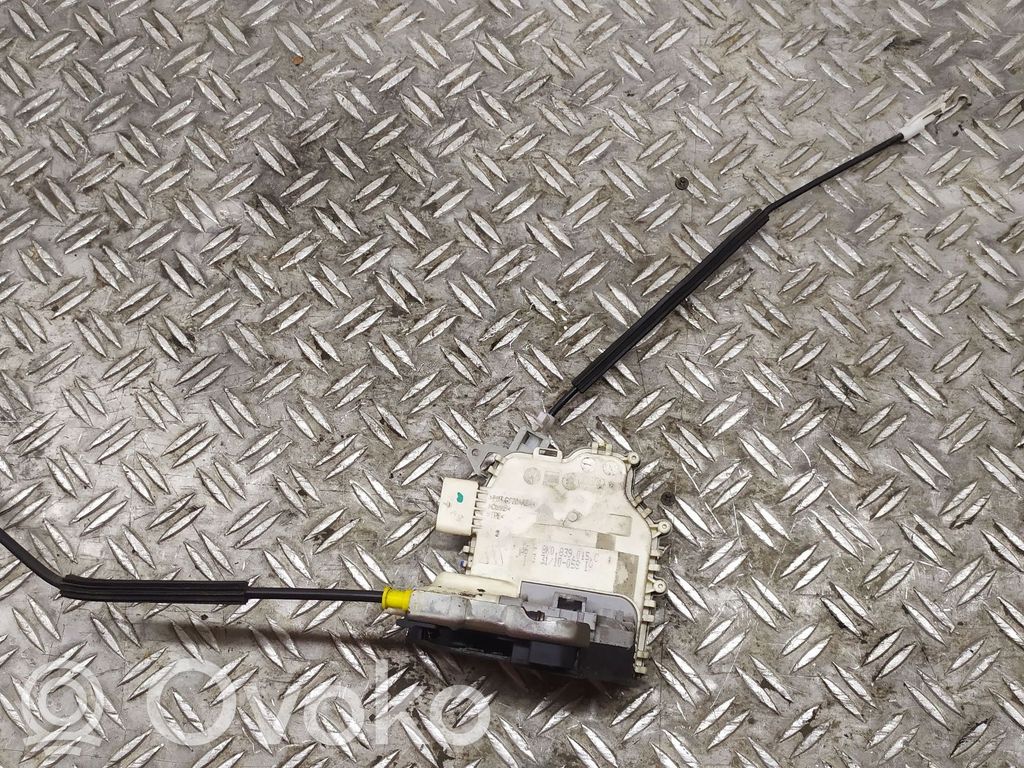 Audi A4 S4 B8 8K Takaoven lukko 