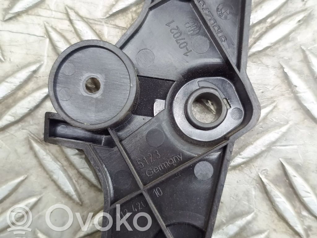 Other center console (tunnel) element