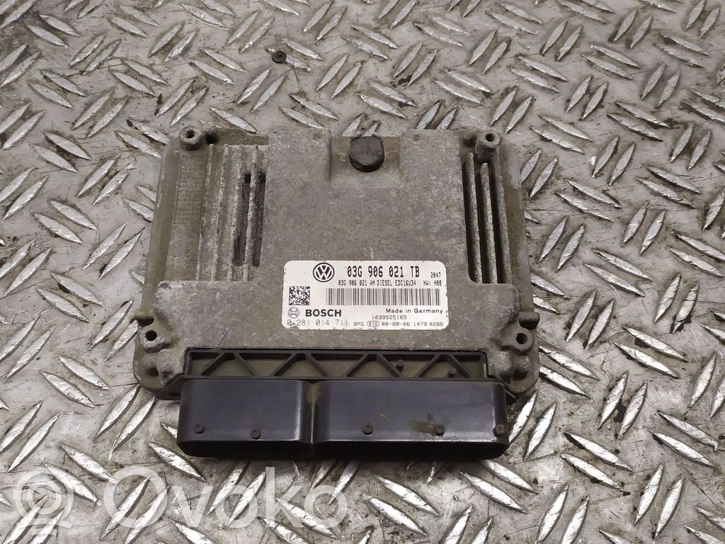 Skoda Octavia Mk2 (1Z) Engine control unit/module 