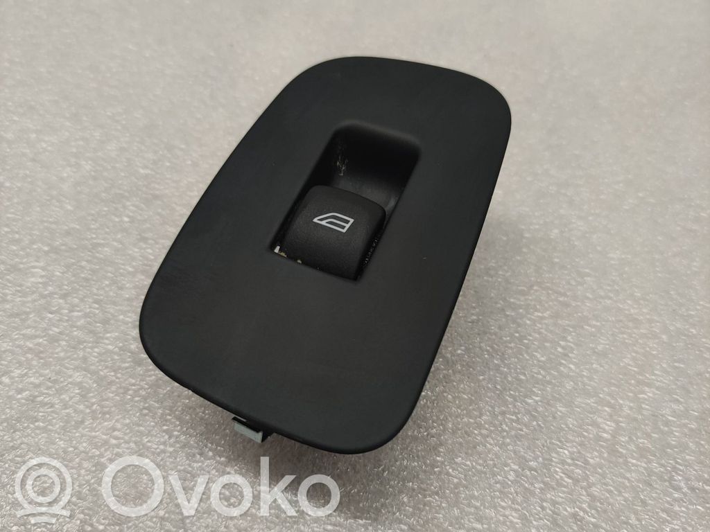 Volvo V60 Electric window control switch 