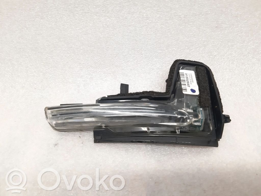 Volvo XC90 Mirror indicator light 