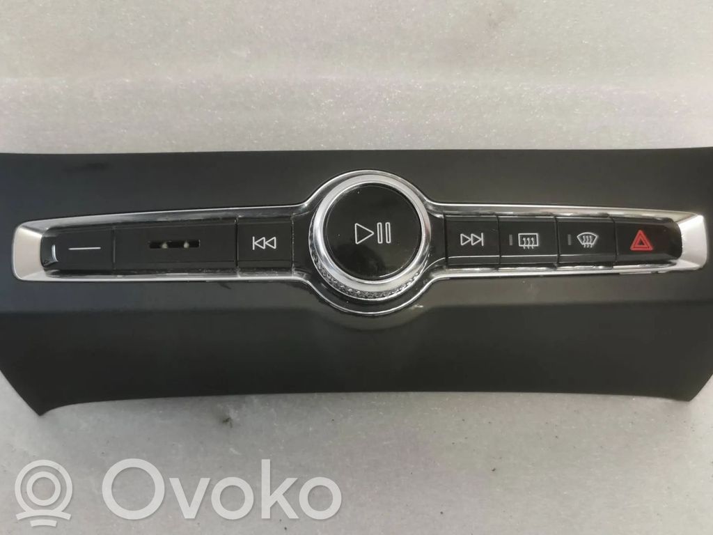Volvo S90, V90 Sound control switch 