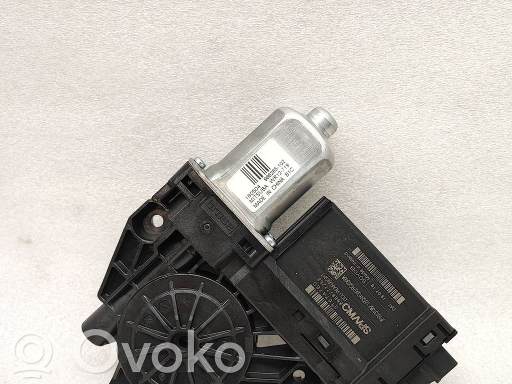Volvo XC90 Rear door window regulator motor 