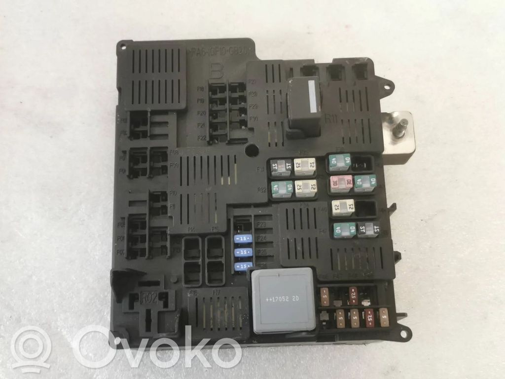 Volvo XC90 Fuse module 