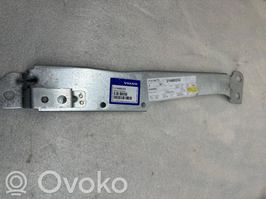 Volvo V60 Uchwyt / Mocowanie błotnika przedniego 