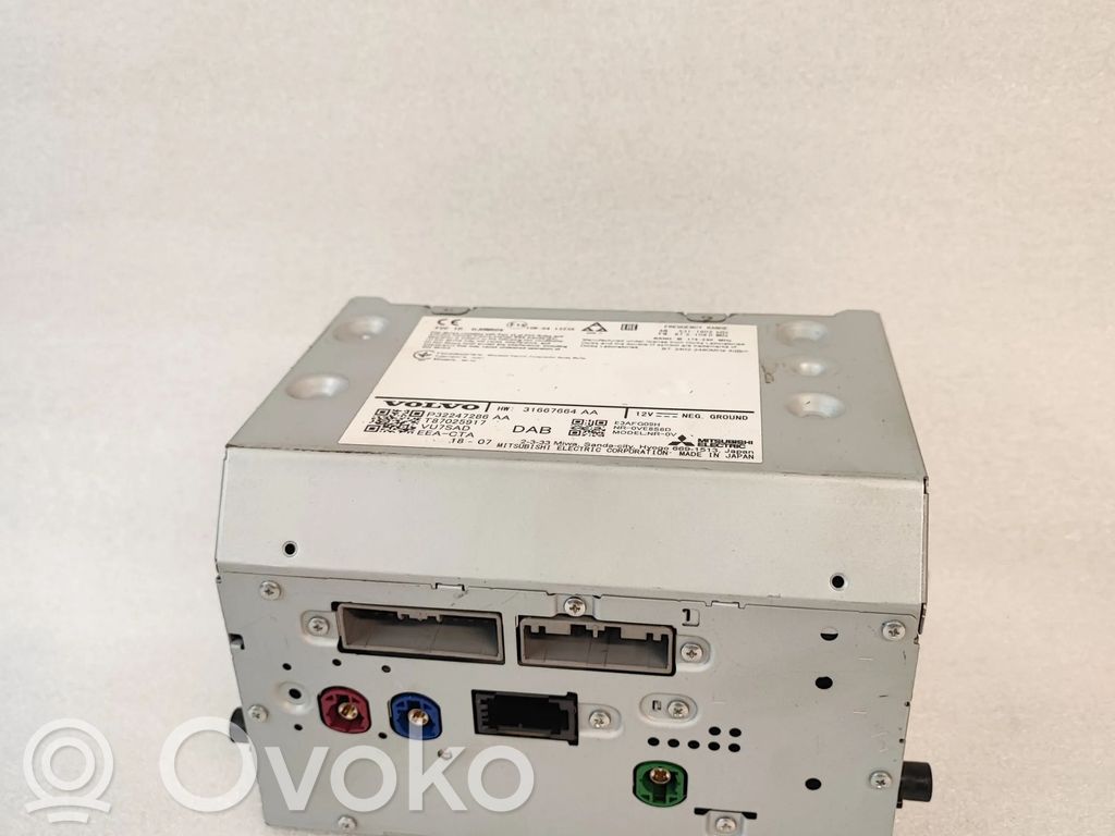 Volvo XC90 Radio/CD/DVD/GPS head unit 
