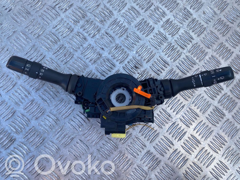 Toyota Verso Wiper turn signal indicator stalk/switch 