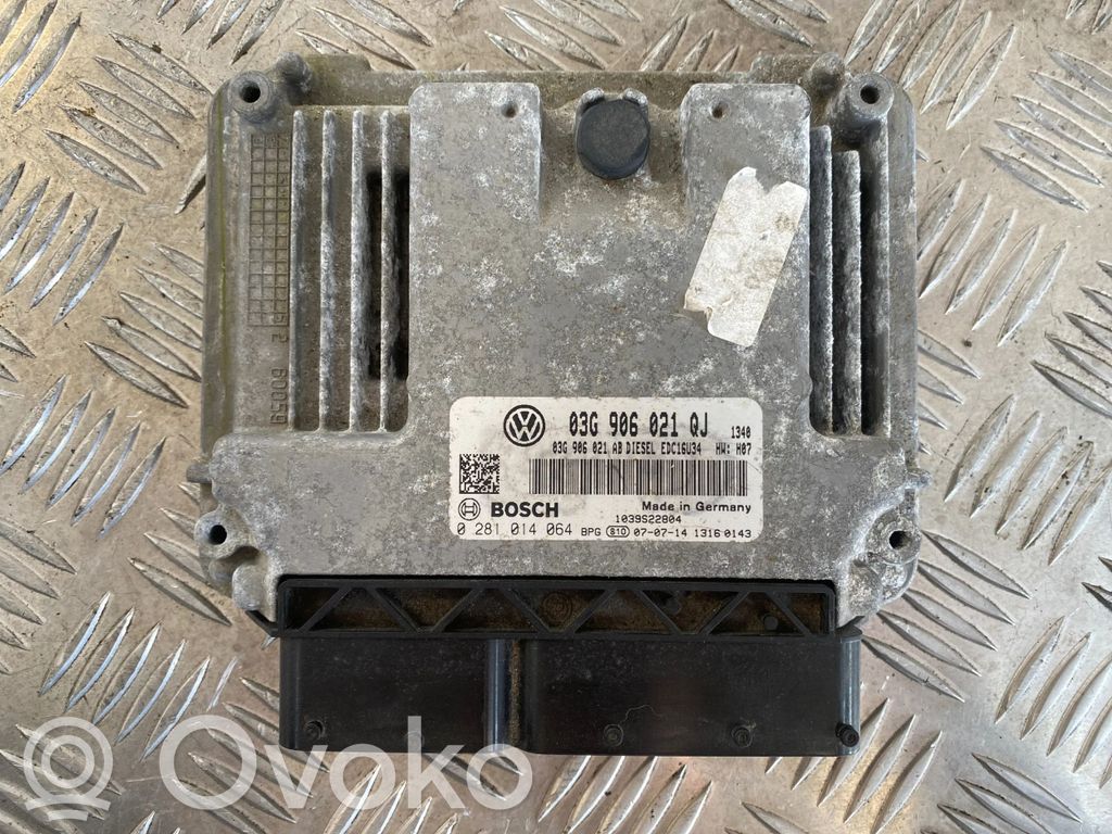 Volkswagen Golf V Engine control unit/module 