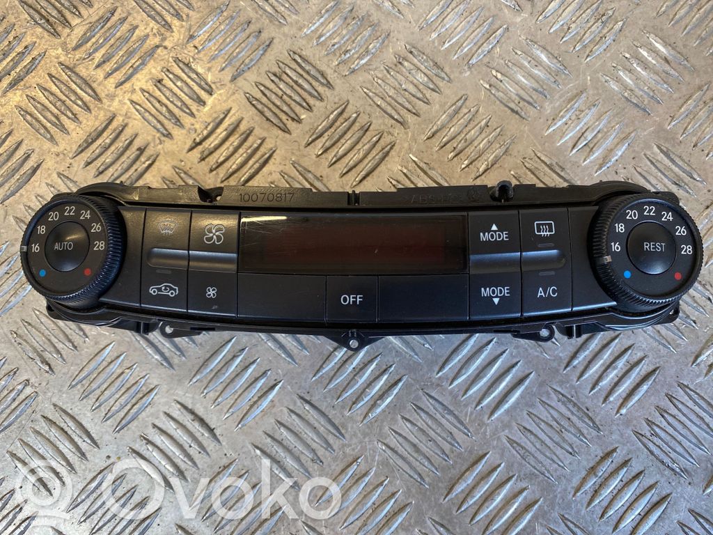 Mercedes-Benz E W211 Climate control unit 