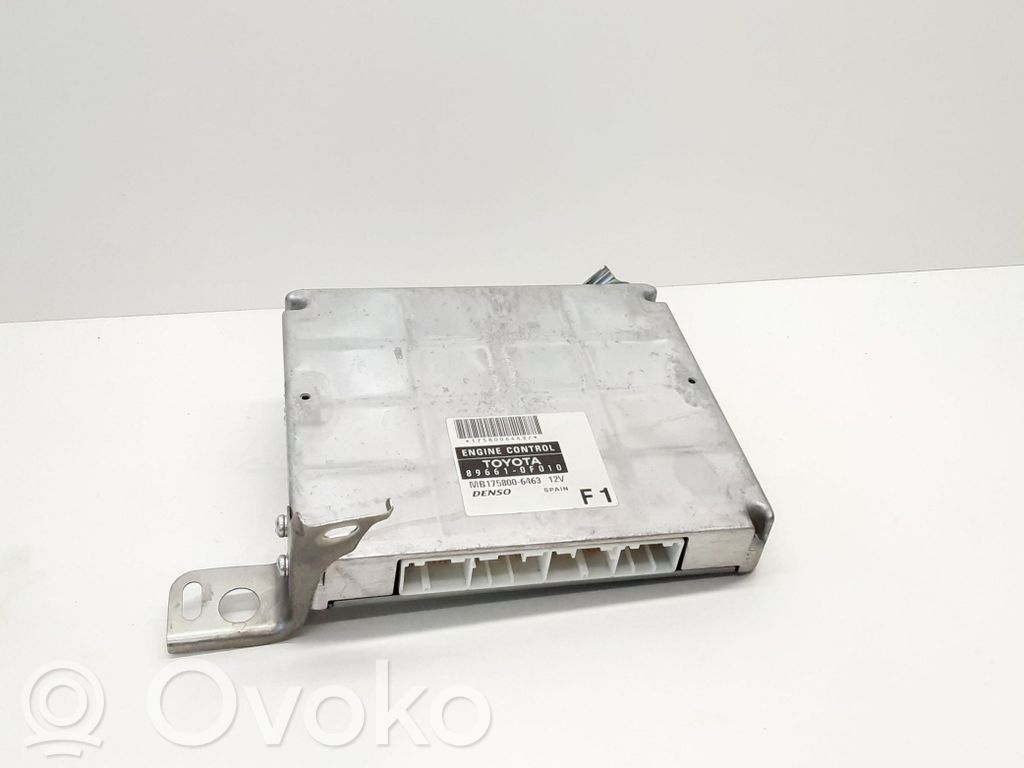 Toyota Corolla Verso AR10 Engine control unit/module 