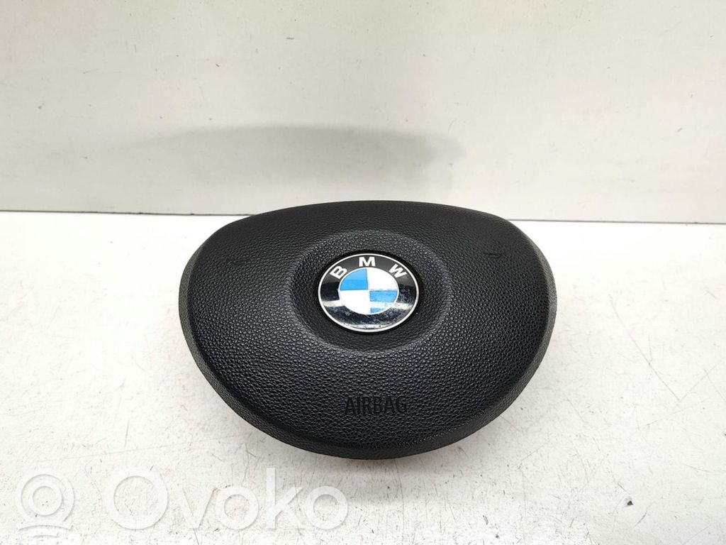 Steering wheel airbag   3051642