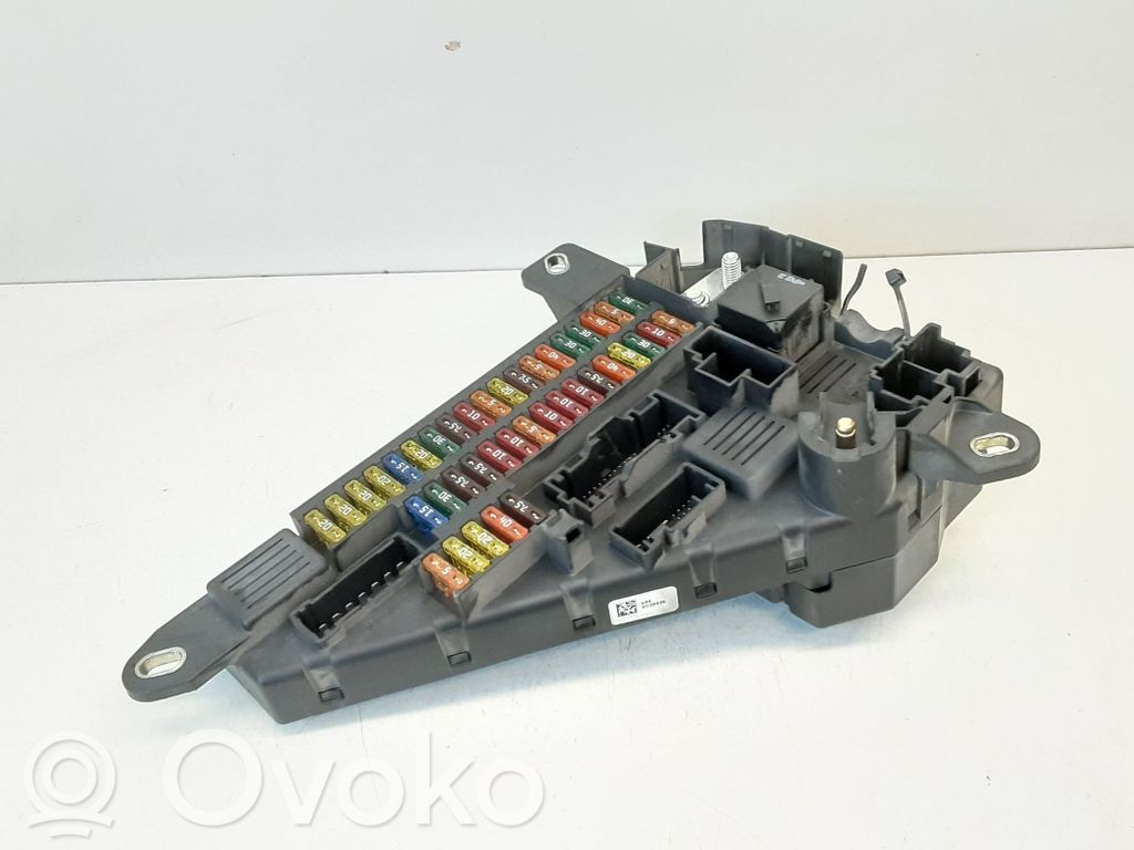 BMW 5 E60 E61 Fuse module 