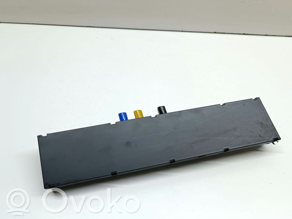 BMW 3 E46 Antenos stiprintuvas 