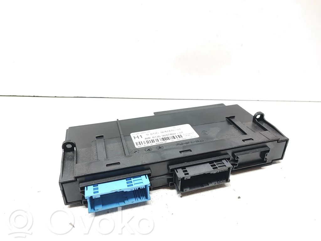 BMW 3 E90 E91 Komforto modulis 