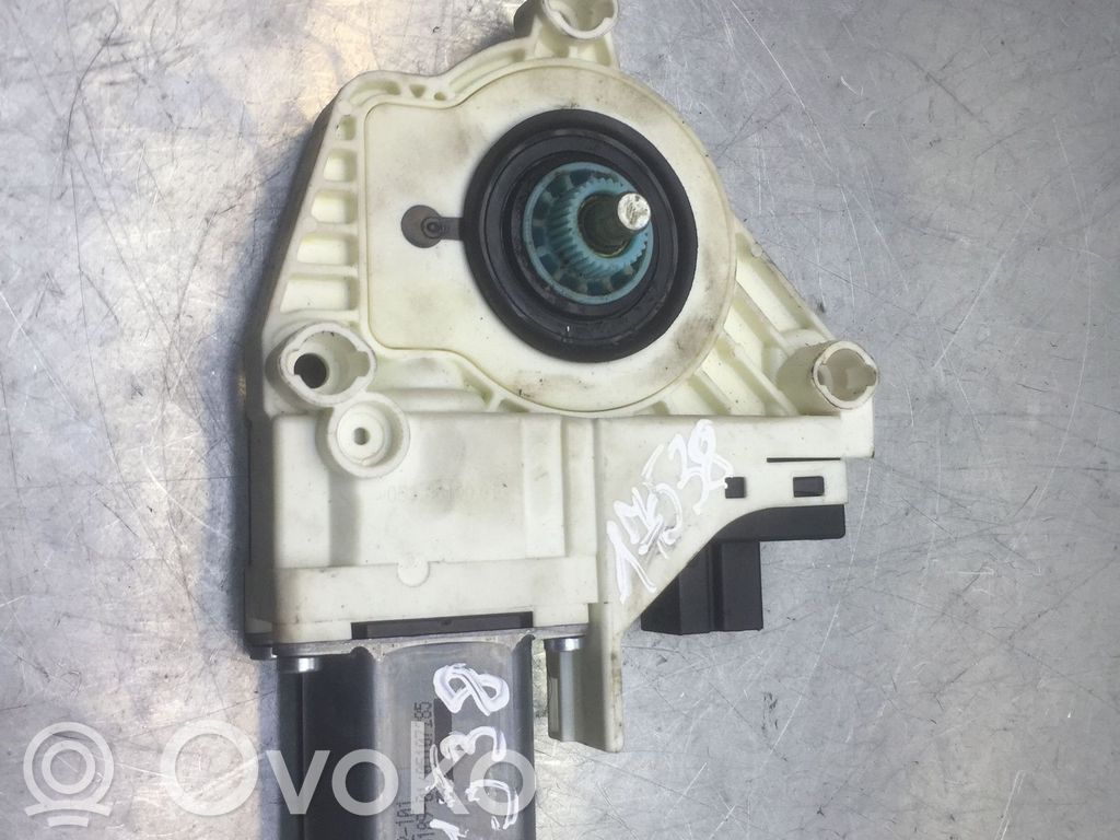 Audi A6 S6 C6 4F Silnik regulatora szyby drzwi przednich 