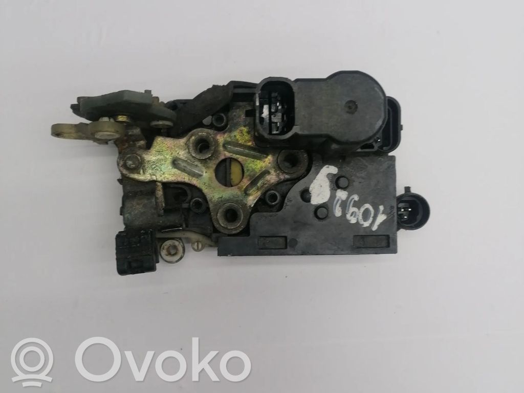Alfa Romeo 156 Front door lock 