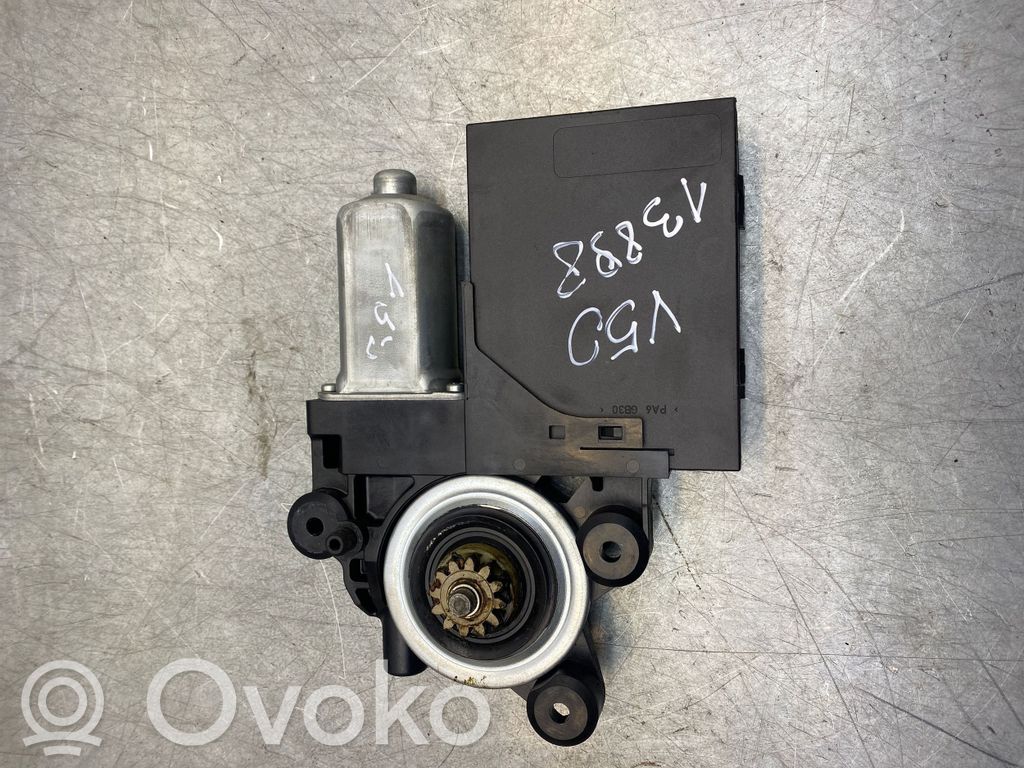 Volvo V50 Front door window regulator motor 