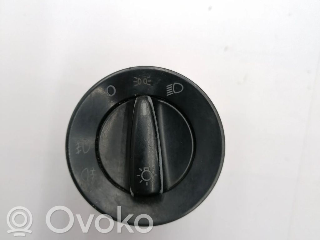 Seat Alhambra (Mk1) Light switch 