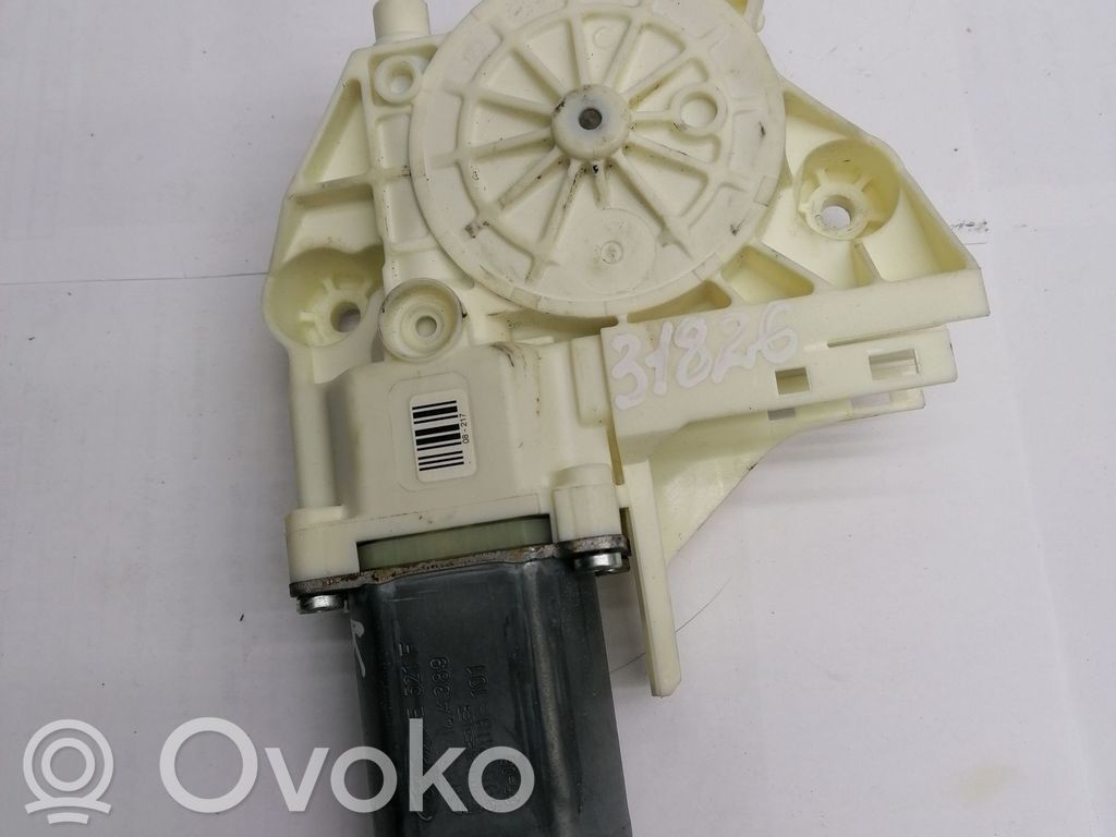 Ford Focus Varikliukas priekinio langų pakėlėjo 