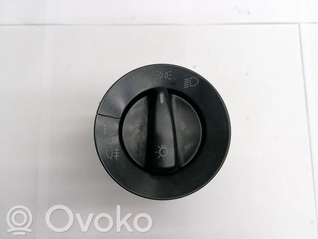 Volkswagen Golf IV Light switch 