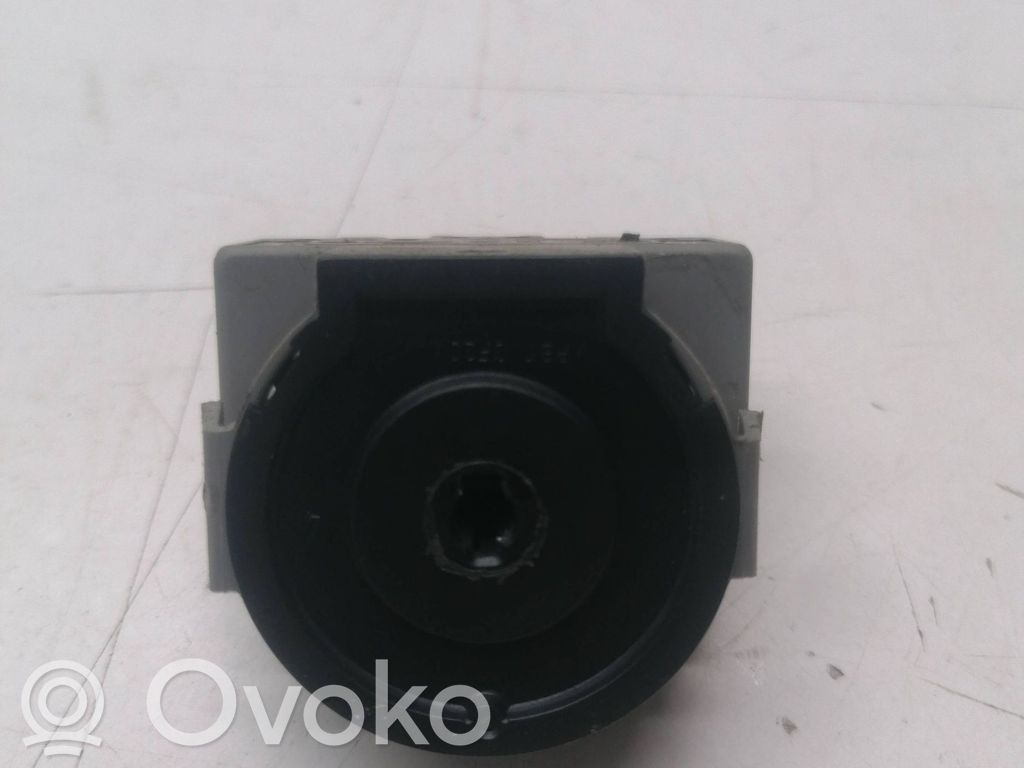 Ford Mondeo Mk III Ignition lock contact 