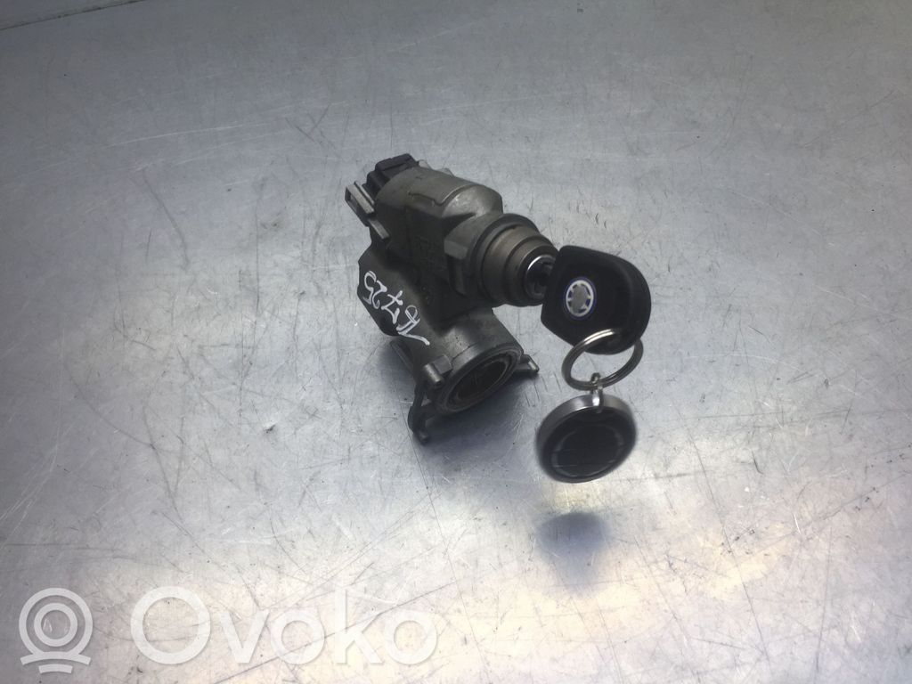 Volkswagen Polo Ignition lock 
