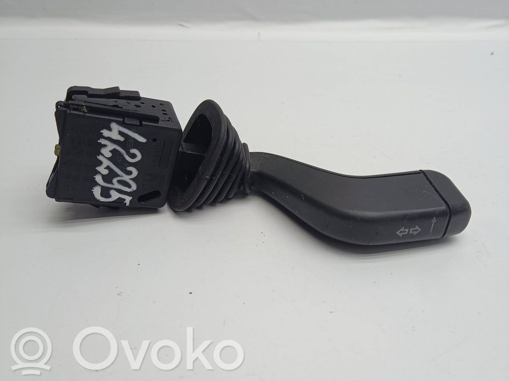 Manetka / Przełącznik kierunkowskazów   09195416