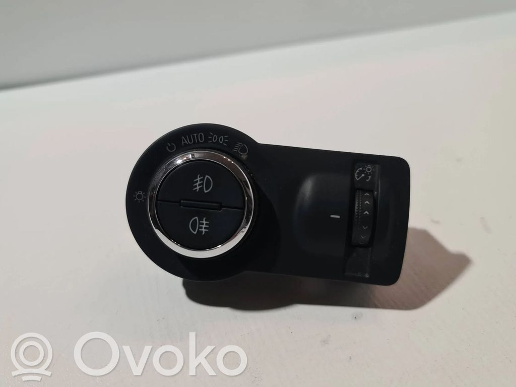 Opel Insignia A Light switch 
