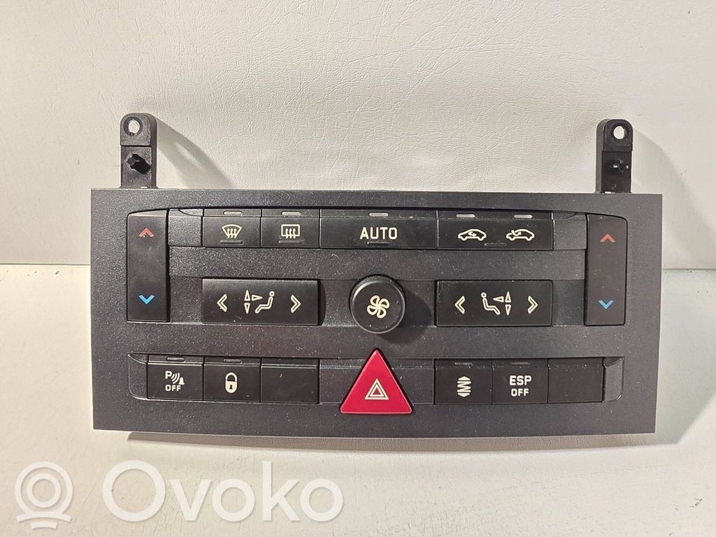 Peugeot 407 Climate control unit 